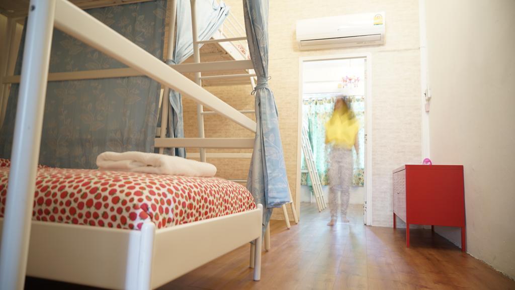 Blue Jasmine Hostel กรุงเทพมหานคร ห้อง รูปภาพ