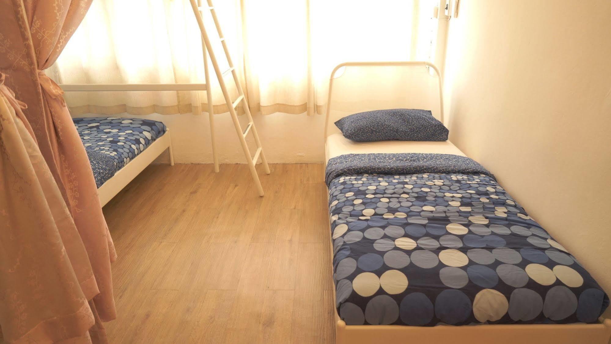 Blue Jasmine Hostel กรุงเทพมหานคร ภายนอก รูปภาพ